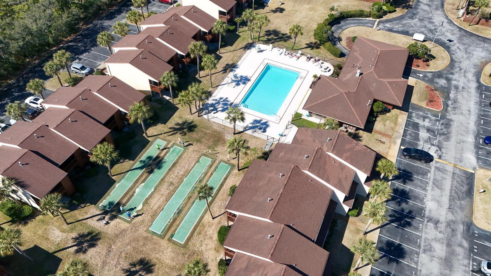 Aparthotel 5 Minutes Walk To Beach, Family Friendly With Shared Pool, Tennis Court *